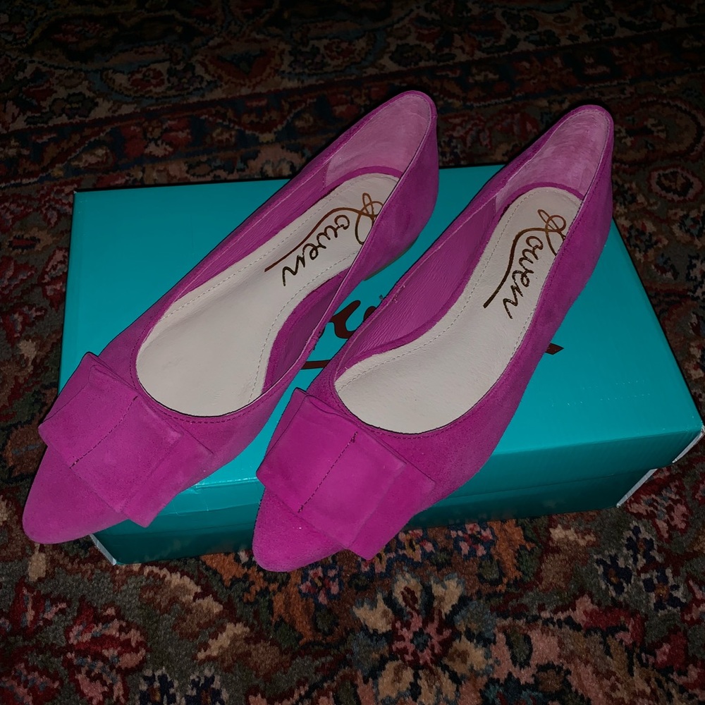 BARELY WORN Rowen Raquel Plum Flats